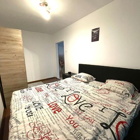 Apartament Inu โอร์โชวา ภายนอก รูปภาพ