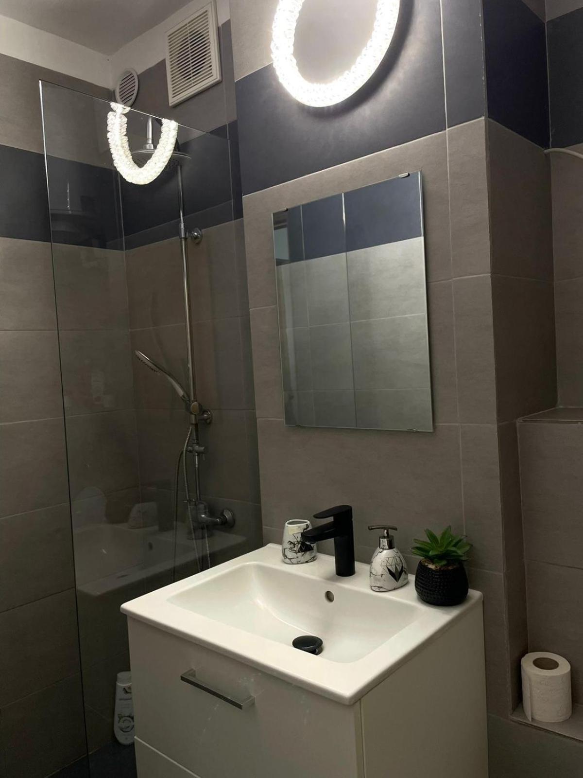 Apartament Inu โอร์โชวา ภายนอก รูปภาพ